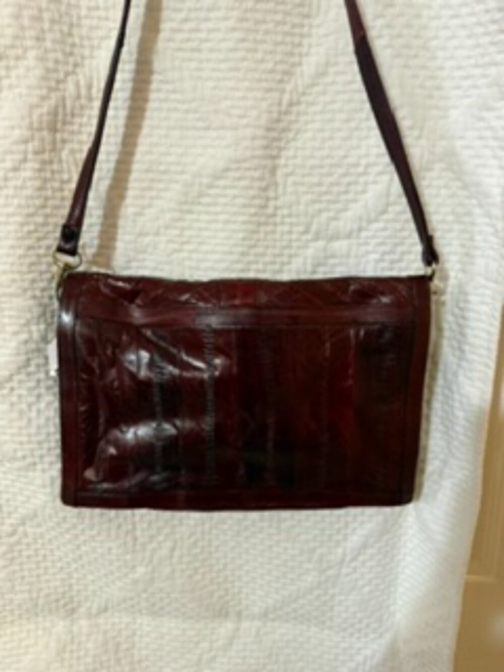 The Elegant Eel Burgundy Genuine Eel Skin Flap Shoulder Bag 0151